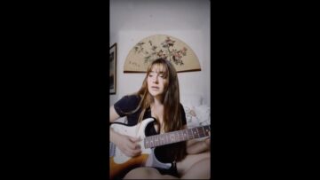 Sticky Fingers – Cyclone