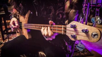 1-Man 3-String Version of Van Morrisons Moondance