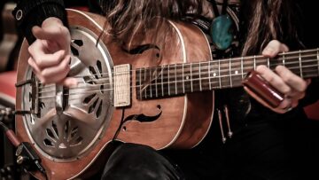 If SEVEN NATION ARMY was Delta Blues….  WHITE STRIPES Slide Guitar Cover