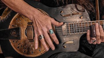 Love In Vain (Robert Johnson) • Delta Blues Slide Guitar Cover