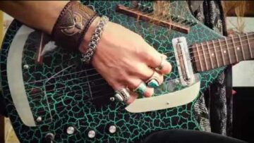 The Beatles DEAR PRUDENCE | 19-STRING SITAR GUITAR