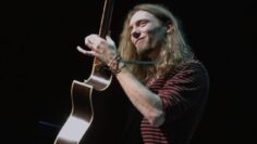 3 SONGS LIVE IN FLORIDA – Mike Dawes (Shows and Distancing: Live in the USA)