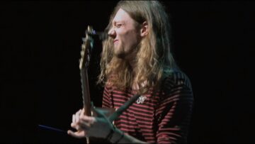 The Old Room – Mike Dawes (Shows and Distancing: Live in the USA)