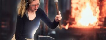 Forging a luthier’s chisel! (I’m giving it away)