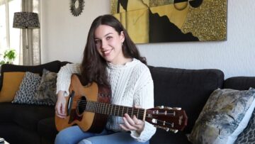 (R.E.M.) Losing My Religion – Gabriella Quevedo