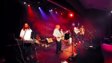 A medley from our debut gig last week😊