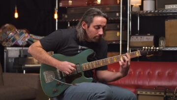 Heart Shaped Box by Nathaniel Murphy/Zeppelinbarnatra